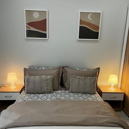 Modern Flat Ag. Dimitriou Apartment เทสซาโลนิกิ ภายนอก รูปภาพ
