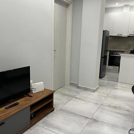Modern Flat Ag. Dimitriou Apartment เทสซาโลนิกิ ภายนอก รูปภาพ