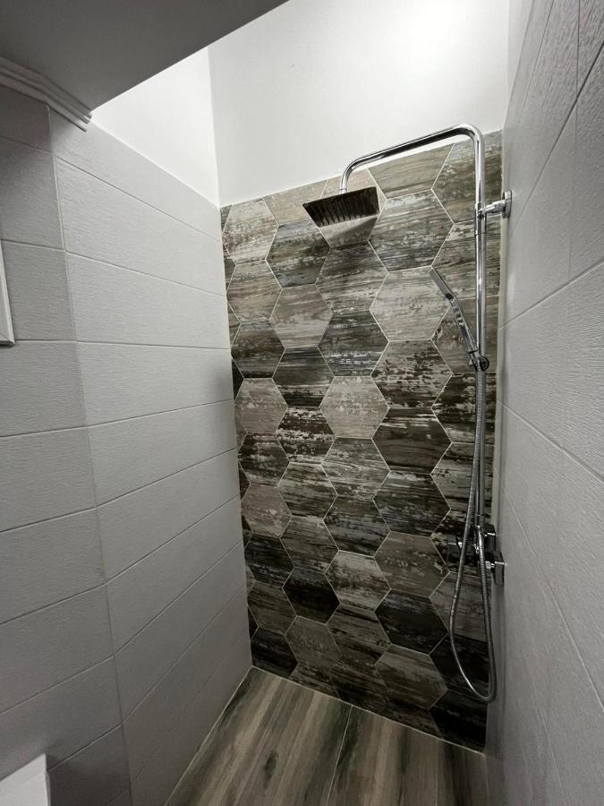 Modern Flat Ag. Dimitriou Apartment เทสซาโลนิกิ ภายนอก รูปภาพ