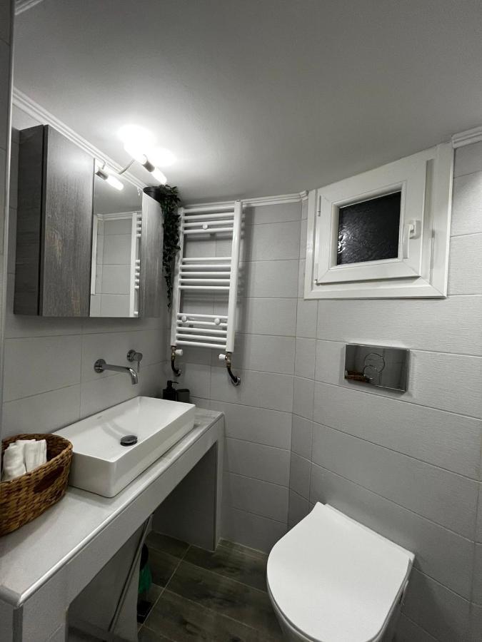 Modern Flat Ag. Dimitriou Apartment เทสซาโลนิกิ ภายนอก รูปภาพ